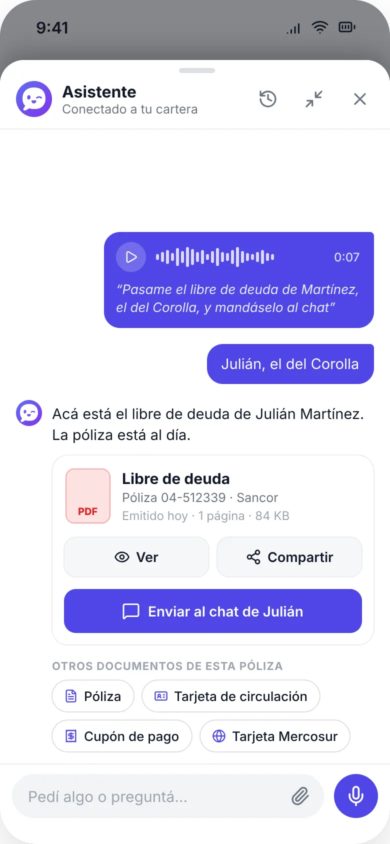 Viki en la app vPAS: el productor le pide por audio el libre de deuda de Julián Martínez y Viki responde con el PDF, listo para enviar al chat.